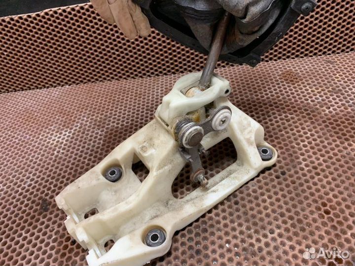 Кулиса МКПП Hyundai Sonata седан G4GC 6B647634