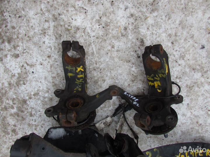 Кулак поворотный Jaguar X type AWD 2001-2009