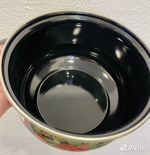 Кастрюля эмалированная новая