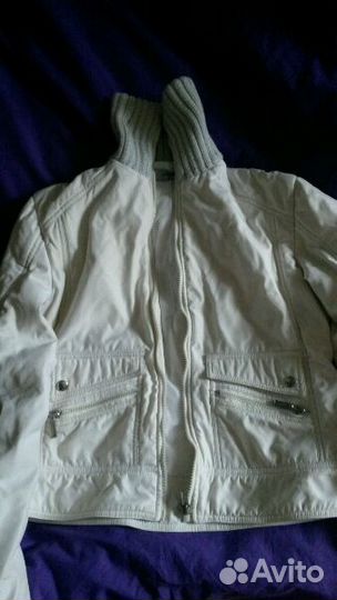 Куртка белая короткая
