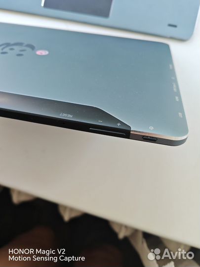 Планшетный пк Panda гибрид сенсорный с клавиатурой