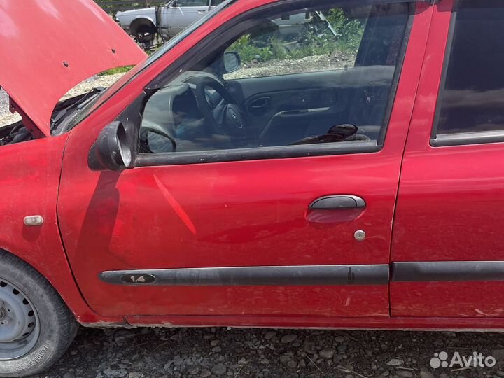Двери Renault Symbol левая правая передняя задняя