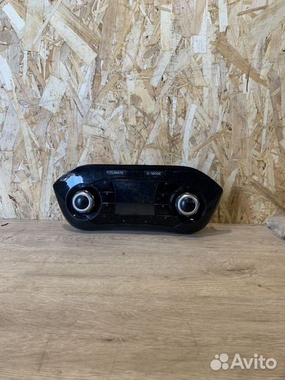 Блок управления кондиционером Nissan Juke F15