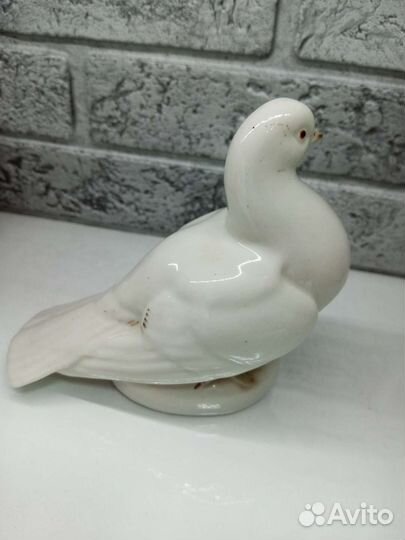 Фарфоровая статуэтка голубь гжель СССР