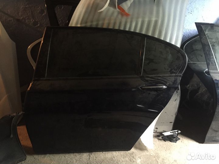 BMW 7 F01 F02 двери в идеальном состоянии