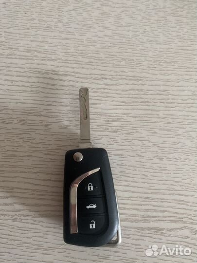 Выкидной ключ toyota