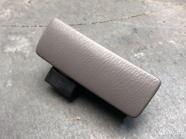 Ручка бардачка Cube Z10