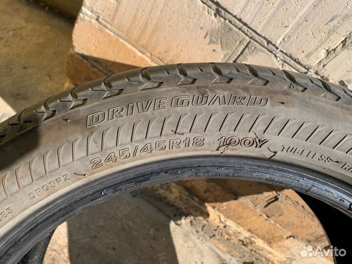 Bridgestone DriveGuard 245/45 R18