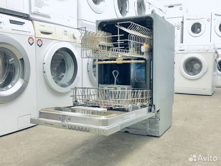 Посудомоечная машина Electrolux