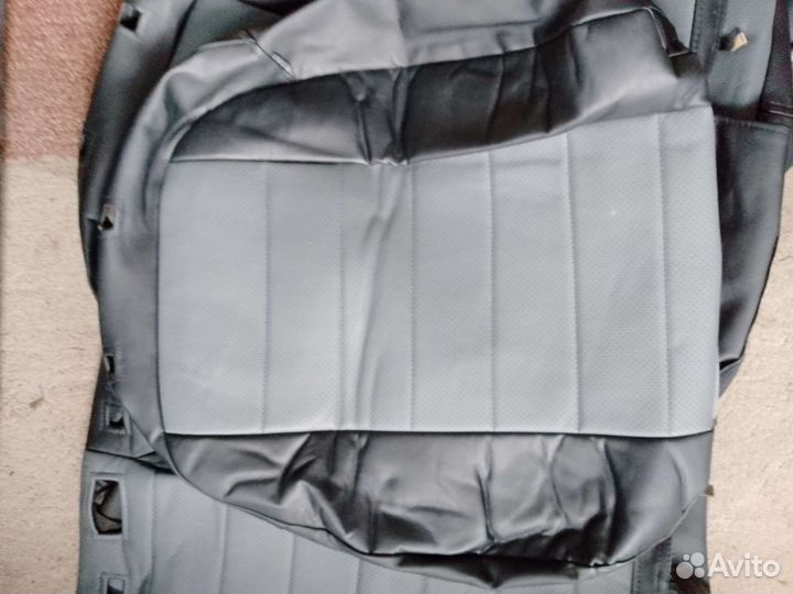 Чехлы Субару форестер