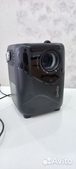 Мобильный проектор