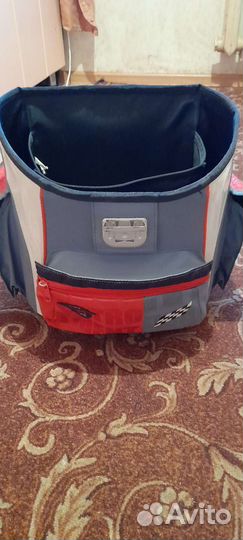 Школьный рюкзак