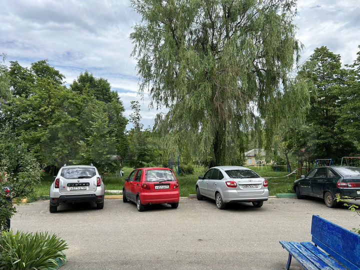 2-к. квартира, 56 м², 1/3 эт.