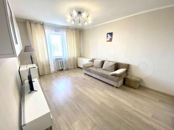 1-к. квартира, 38 м², 8/9 эт.