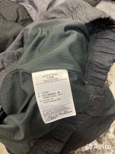 Nike Swoosh Windbreaker