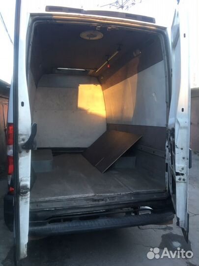 Iveco Daily цельнометаллический, 2010