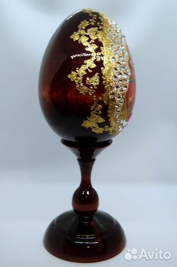 Яйцо пасхальное с иконой