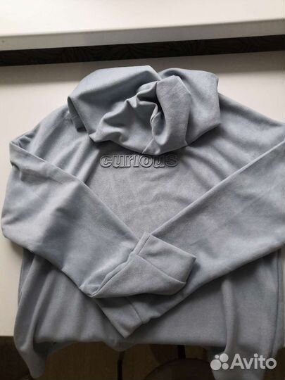 Толстовка с капюшоном