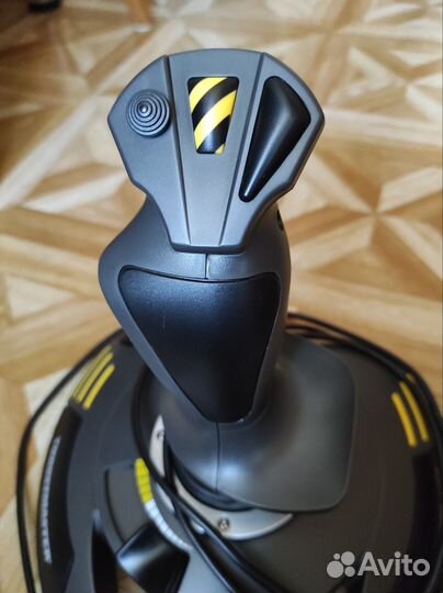 Джойстик авиасимулятор Thrustmaster
