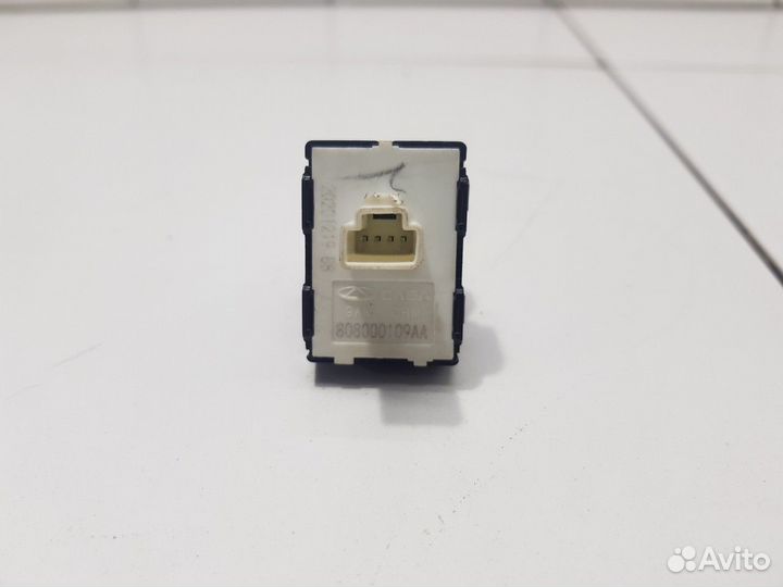 Кнопка стеклоподъемника задняя левая