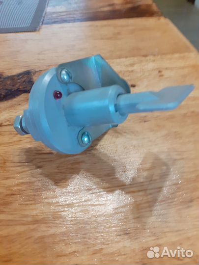 Выключатель массы 12 в