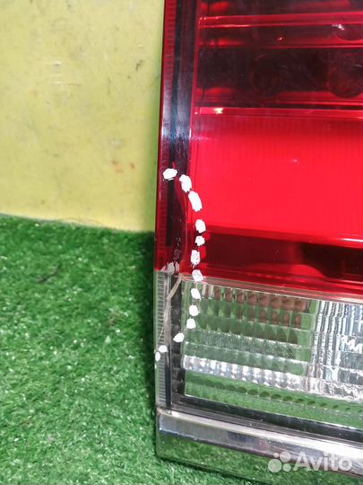 Фонарь задний внутренний левый Toyota Land Cruise