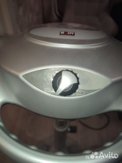 Вибромассажер ленточный напольный бу