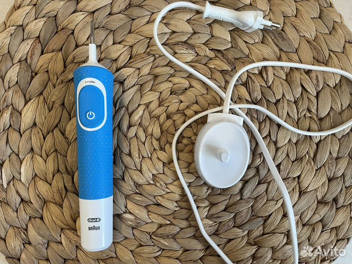 Электрическая зубная щетка oral b детская