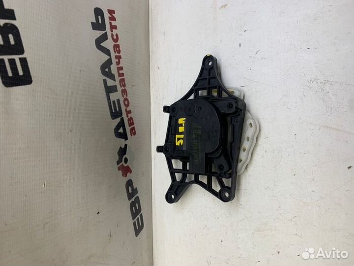 Сервопривод заслонок печки Hyundai Solaris седан