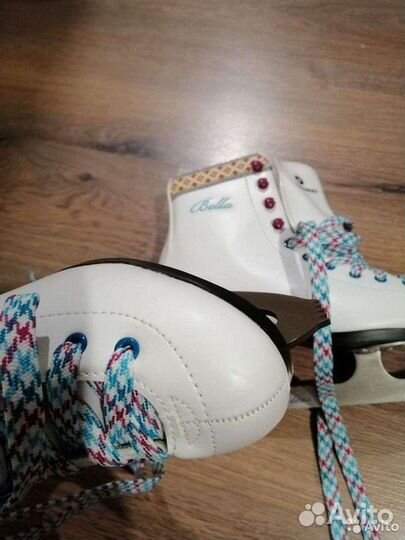 Коньки фигурные новые