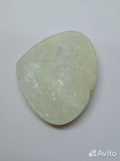 Кабошон беломорит