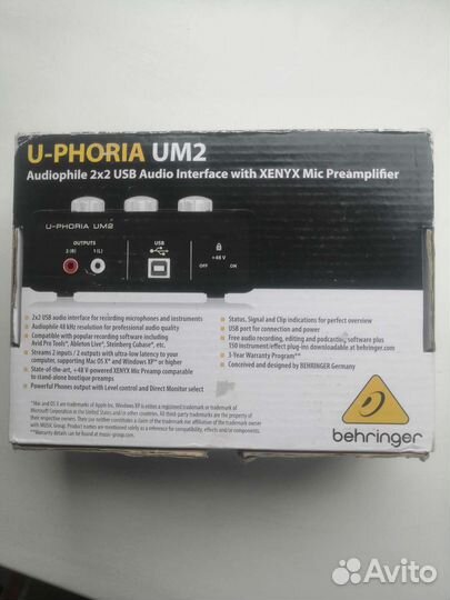 Внешния звуковая карта Behringer u-phoria um2
