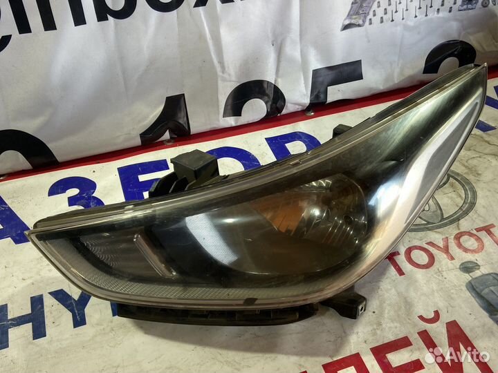 Передняя левая фара Hyundai Solaris 2