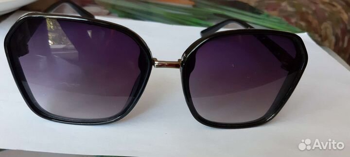 Солнцезащитные очки женские новые