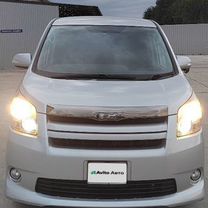 Toyota Noah 2.0 CVT, 2010, 168 000 км, с пробегом, цена 1 510 000 руб.