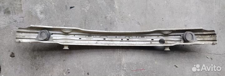 Усилитель бампера бмв е46