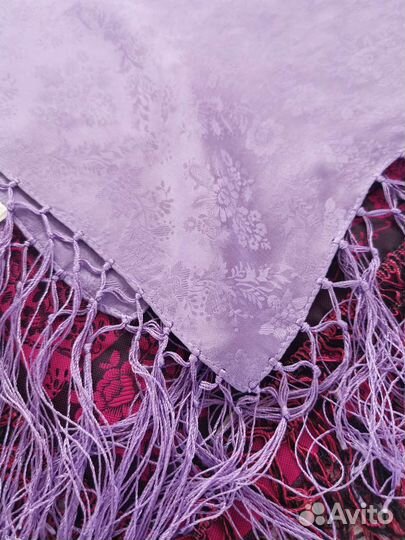 Платок шаль с кистями Шёлк