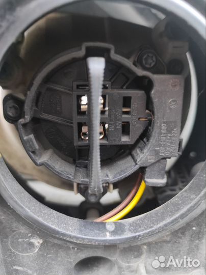 Фара передняя левая на volkswagen touran