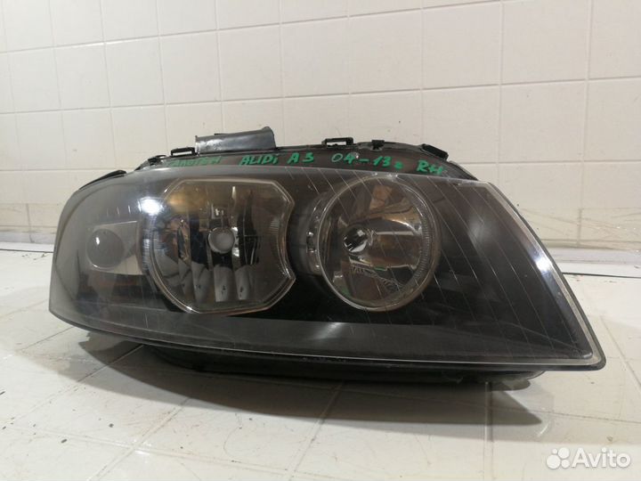 Фара галоген передняя правая Audi A3 Дорестайлинг