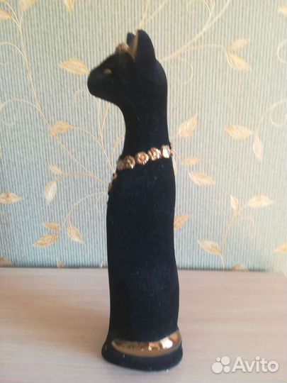 Статуэтка - копилка 