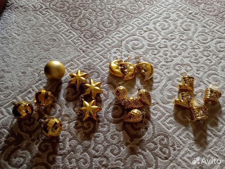 Новогодние игрушки