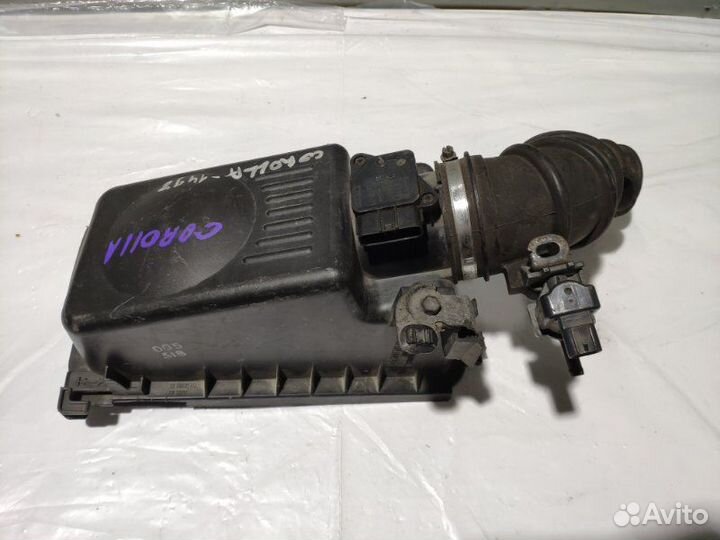 Корпус воздушного фильтра Toyota Corolla E12