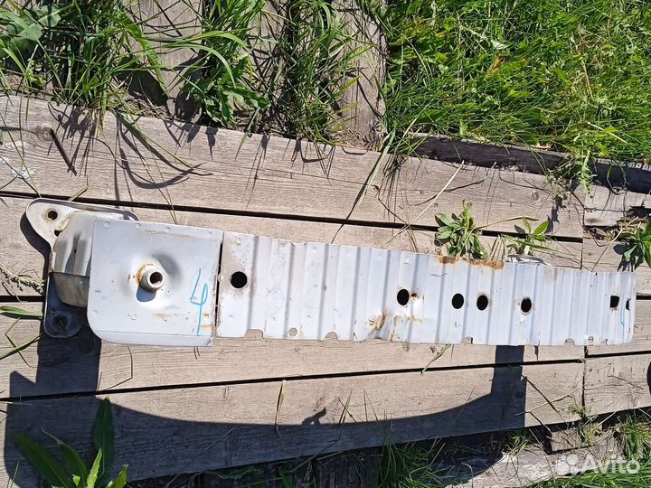 Ford Focus 2 2005-2011 Усилитель переднего бампера