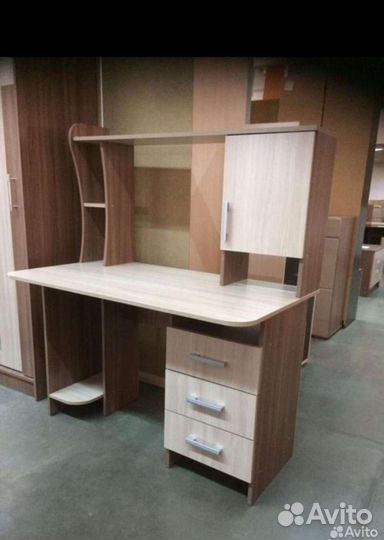 Компьютерный стол №5(бесплатная доставка)