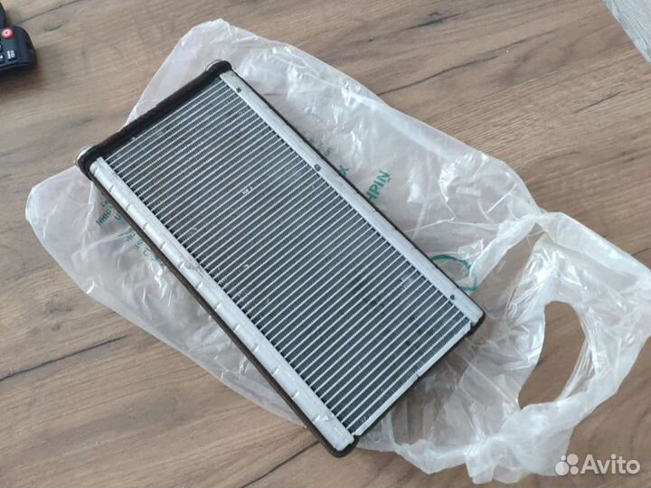 Радиатор охлаждения Renge Rover sport