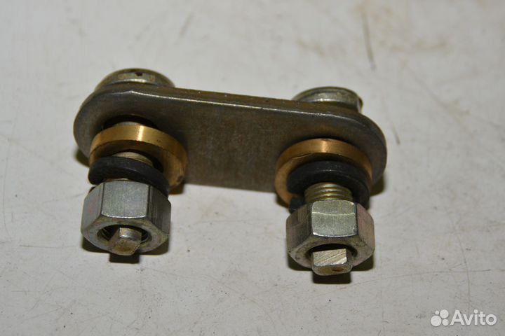 Палец опорных колодок задних в сб.уаз20.3501068/30