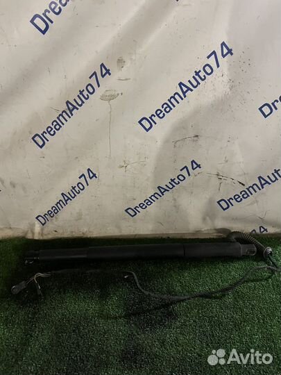 Амортизатор крышки багажника Е71 Электропривод