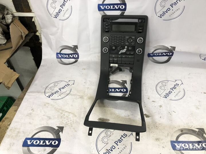 Накладка центральной консоли Volvo XC70 III (2007