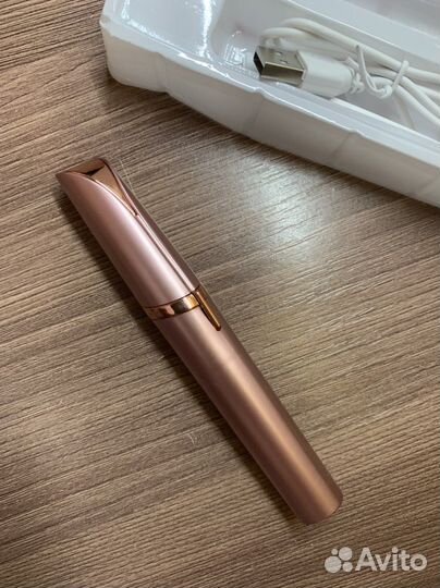 Тример для бровей