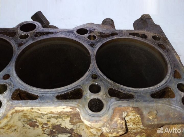 Блок цилиндров 2.0 атм Фольксваген Шаран